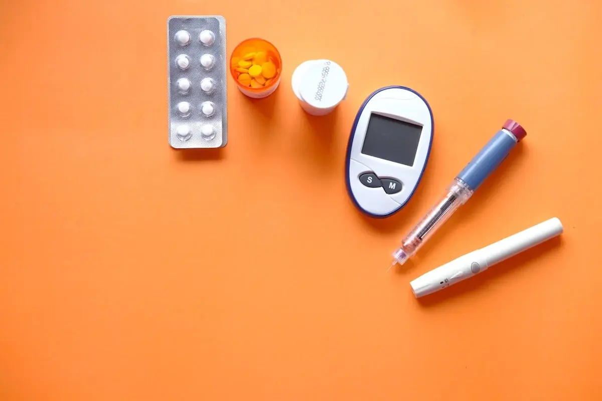 インスリン・血糖測定器・薬（糖尿病管理用品の）